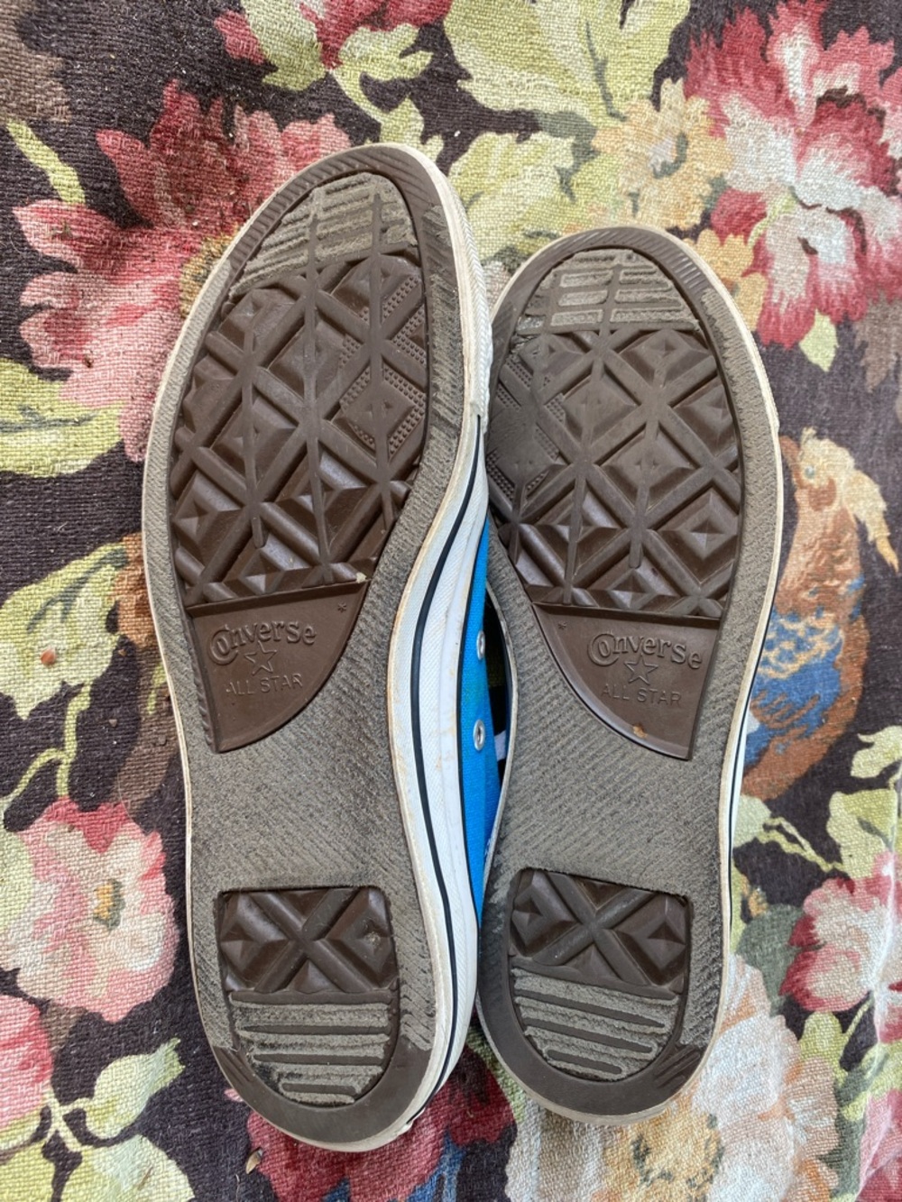 Classic Low-Top Canvas Sneakers in Bright Blue - Comfortable Women's Shoes - Picture 3 of 3